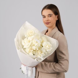 belaya francuzskaya roza buket 5